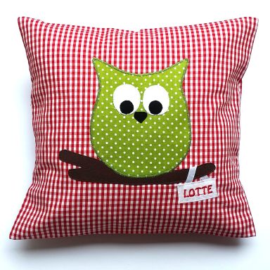 personalisiertes Kuschelkissen mit Eule aus Vichykarostoff 25x 28 cm